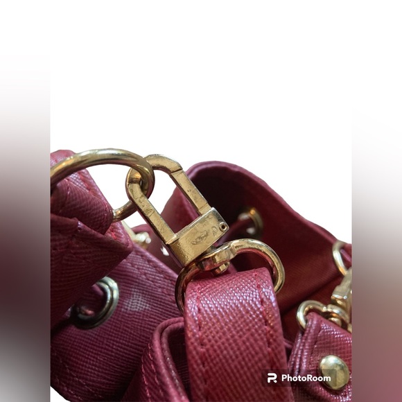 The Pelican Bag by GUNAS New York. - Picture 12 of 16